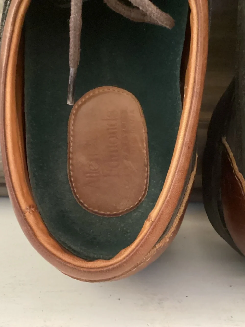 Allen Edmonds Lifestyles Boat Shoes Gray Brown Leather Vibram Soles Men’s 10 B